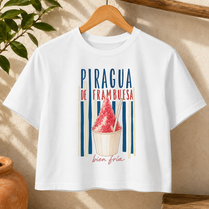 Crop Top Piragua de Frambuesa — Boricua para Mujer